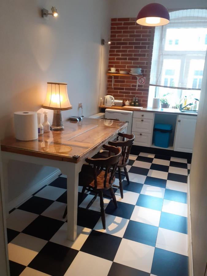 Apartament Cafe Belg Çestohova Dış mekan fotoğraf