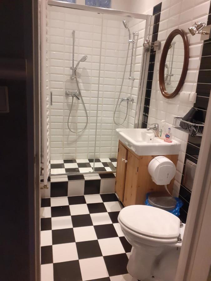 Apartament Cafe Belg Çestohova Dış mekan fotoğraf