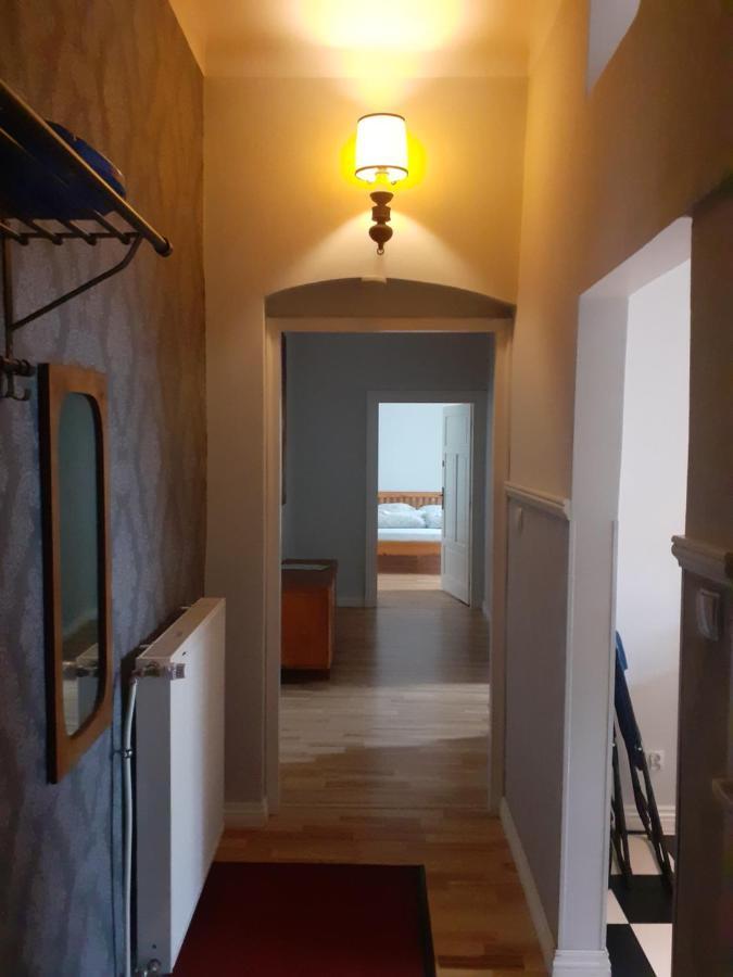 Apartament Cafe Belg Çestohova Dış mekan fotoğraf