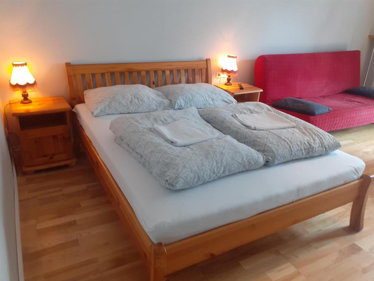 Apartament Cafe Belg Çestohova Dış mekan fotoğraf
